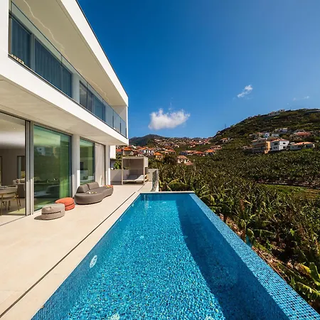 Esmenaut By Madeira Dream Vila