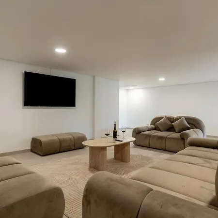 Esmenaut By Madeira Dream Vila