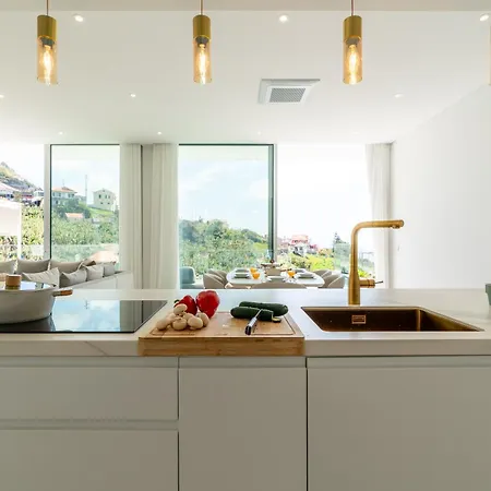Esmenaut By Madeira Dream Vila