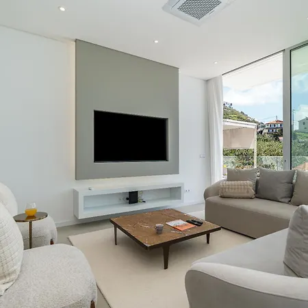 Vila Esmenaut By Madeira Dream