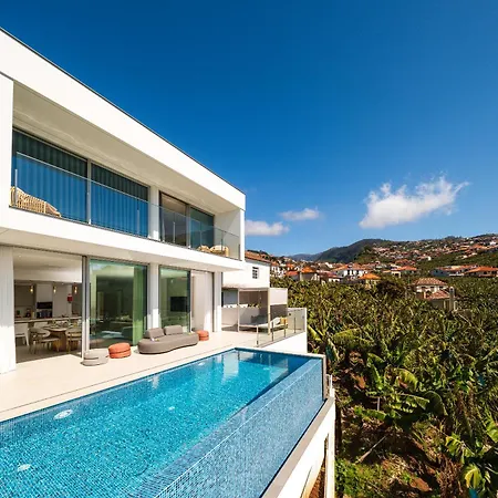 Esmenaut By Madeira Dream Vila